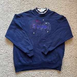 women’s 2000’s crew neck